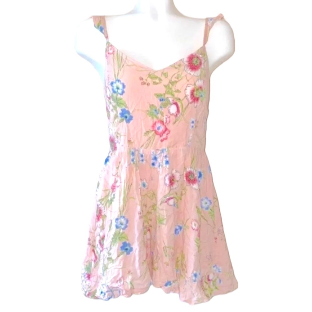 Love Riche Women’s Size M Pink Floral Romper - Picture 2 of 4